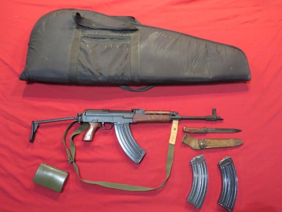VZ VZ2008 Sporter 7.62x39 semi auto, folding stock, (3) 20rd mags, bayonet,
