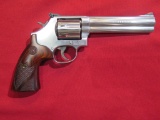 Smith & Wesson Model 686-6 .357 magnum revolver, stainless steel, 7 shot, l