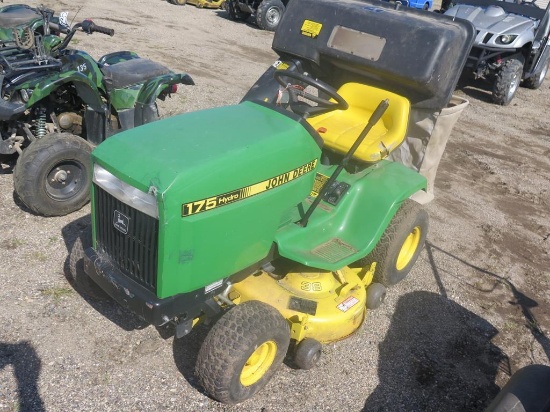 John Deere 175 38" mower with bagger - hasn't been used for a while~1618