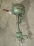 Vintage 3hp Johnson outboard - green~1174