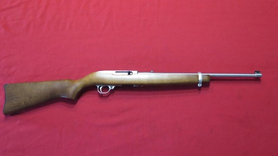 Ruger 10/22 Carbine .22LR semi auto, used very little , tag#7402