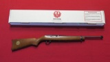 Ruger 10-22 22lr auto, like new in box , tag#7779