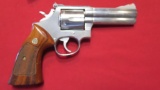Smith & Wesson 686-3 .357magnum revolver, stainless, 4