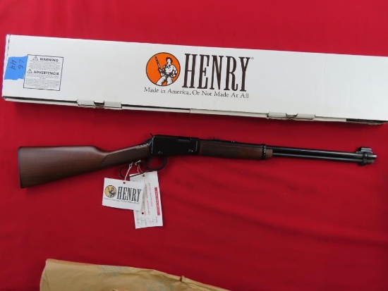 Henry H001M .22 Magnum lever rifle, walnut, 19.25" barrel, new in box~5342