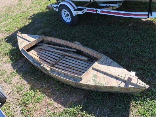 Wooden duck boat, 11'L