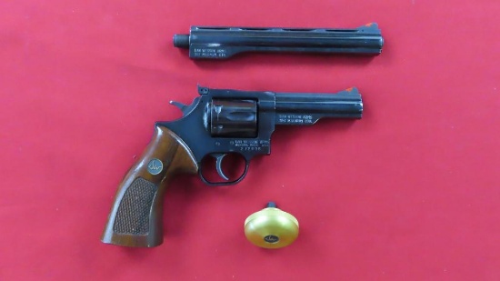 Dan Wesson 15 .357 6shot revolver, 4" & 7 3/8" barrels & tool, tag#7172