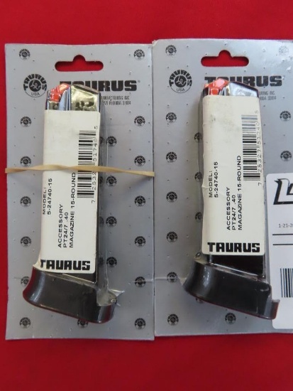 2 - Taurus 24/7 .40 15rd mags~1231