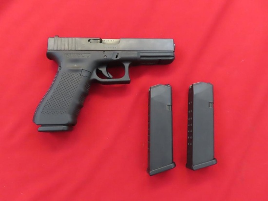 Glock 17 Gen 4 9x19mm semi auto pistol with 3 mags~1375