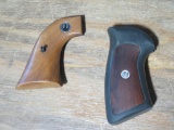 2 Ruger pistol grips, Black Hawk GP100~1666