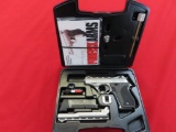 Phoenix Model HP22A .22 semi uato pistol, DLX Rangemaster kit, 2 BBLs, acce