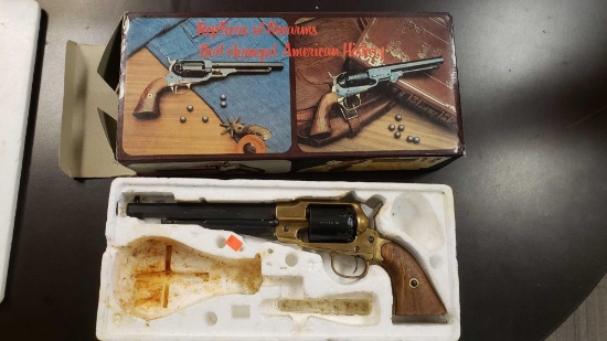 Richland Arms 1858 Texas New Army 44 single action blackpowder revolver, un
