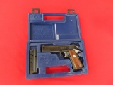 Colt 1911 MK IV Series 70 Government model 9mm Luger semi auto pistol, extr