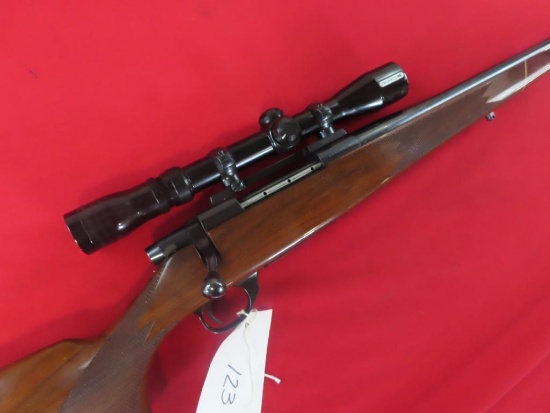 WEATHERBY VAN GUARD 270 WIN BOLT, LOW PRO REDFIELD SCOPE~6123