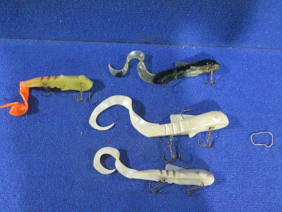 4 - Bulldogs musky lures~6873
