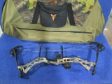 Youth Diamond bow with case~6888
