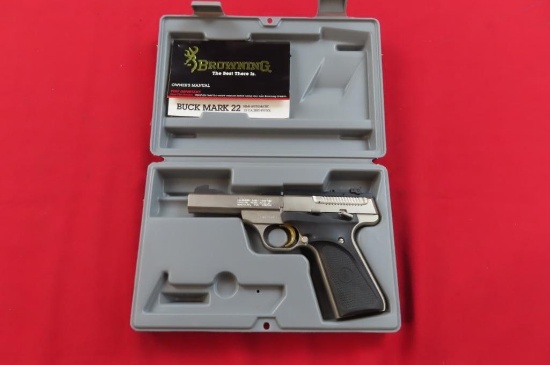 Browning Buckmark, .22 LR semi-auto pistol w case ~tag#4233