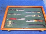 Knife display and 6 knives~tag#4351