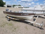 1984 Crestliner 14' fishing boat w/ Johnson 25hp (used this year, runs good) on shorelandr t