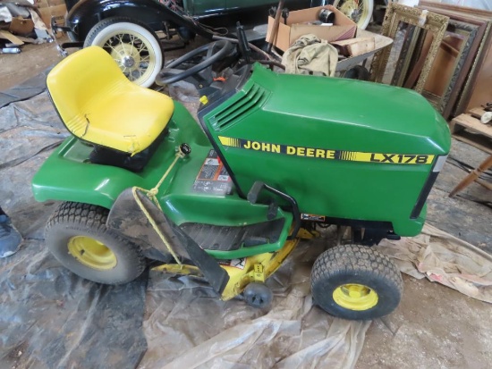 JD LX178 lawn tractor, 38" deck, hydrostatic, Kawasaki 15hp liquid cooled