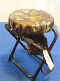 Foldup camo hunting stool(tag#1374)
