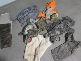 Misc camo and orange hunting clothes, tag#2288