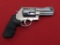Smith & Wesson 500 500 S&W Mag. SA/DA revolver 4-inch barrel. Comes with tw