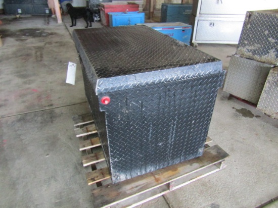 4' Diamond Plate Storage Box