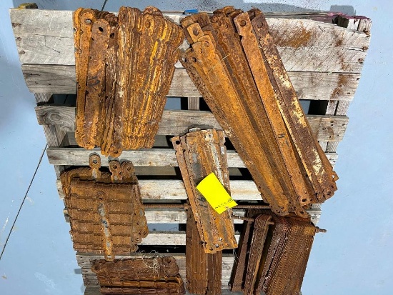 Pallet 24", 17 1/2", 16", 14", 12", 10" & 8" Flat Ties. Located in Mt. Pleasant, IA