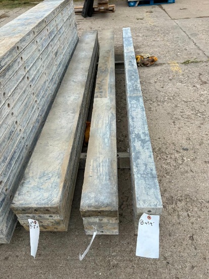 (4) 6" x 9' & (4) 4" X 9' Symons Aluminum Concrete Forms. 6-12 Hole Pattern. Located in Mt.