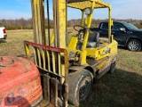 Mitsubishi FD 40 Lift Truck, Hours 4,079, Diesel Engine, Capacity 9000#, Front Main Seal is Out.