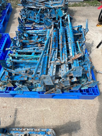 (25) adjustable kicker braces, located in Mt. Pleasant, IA.