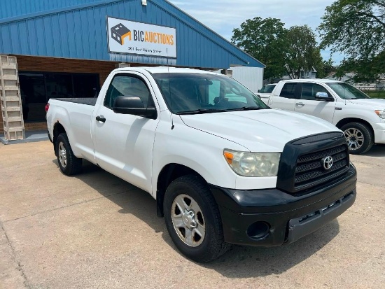 2007 Toyota Tundra truck reg cab, V6, miles: 278k, VIN: 5TFLU52177X001720, located in Mt. Pleasant,