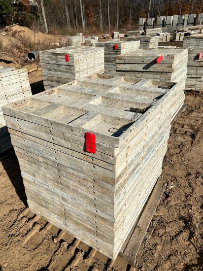 (20) 36" x 4' Western Aluminum Concrete Forms, Smooth, 6-12 Hole Pattern, with attached hardware,