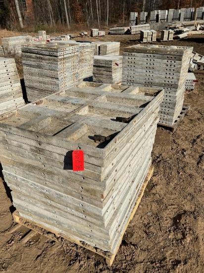 (17) 36" x 4' Western Aluminum Concrete Forms, Smooth, 6-12 Hole Pattern, with attached hardware,