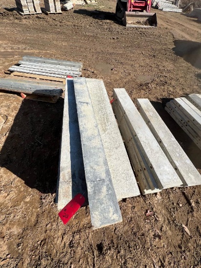 (1) 5" x 4' Western Aluminum Concrete Forms, Smooth, 6-12 Hole Pattern, Located in Latham, NY.