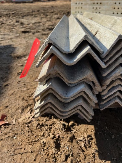 (10) 4' Ws, Western Aluminum Concrete Forms, Smooth, 6-12 Hole Pattern, Located in Latham, NY.