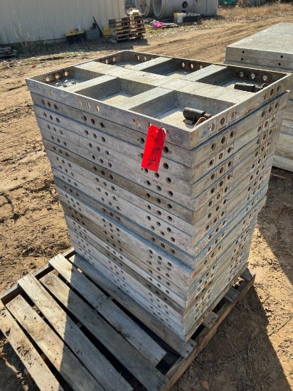 (20) 36" x 2' Western Aluminum Concrete Forms, Smooth, 6-12 Hole Pattern, with attached hardware,
