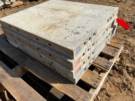 (4) 28" x 2' Western Aluminum Concrete Forms, Smooth, 6-12 Hole Pattern, with attached hardware,
