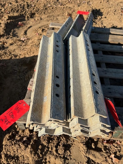 (10) 2' Ws, Western Aluminum Concrete Forms, Smooth, 6-12 Hole Pattern, Located in Latham, NY.
