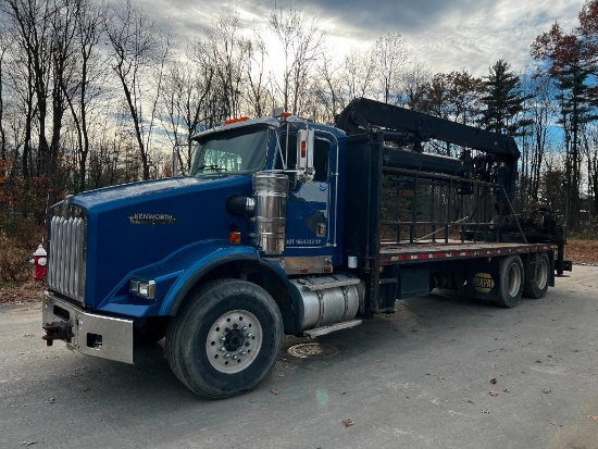 Hiab 210k-3 knuckle boom mounted on 1999 Kenworth T800 truck, VIN # 1NKDLB0X2XJ819936, 6x4, engine: