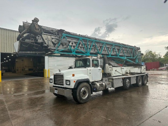 2004 Putzmeister Telebelt TB-105 on 2003 Mack RB600, VIN # 1M2P267C73M066324, engine hours showing: