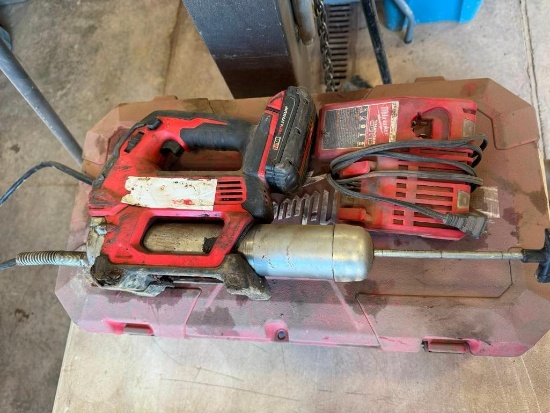 Milwaukee 18v Electric Grease Gun