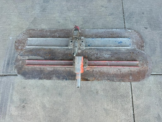 (2) Round End Concrete Bull Floats
