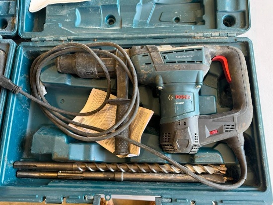 Bosch RH540M Rotary Hammer Drill