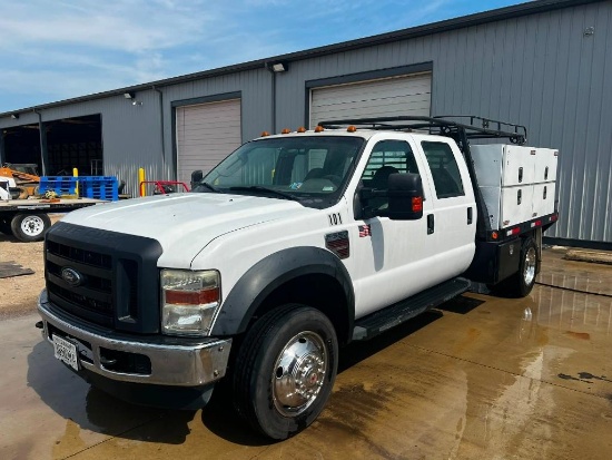 2009 Ford F550 XL Super Duty Crew Cab Utility Truck