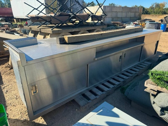 Stainless Steel Commercial Food Preparation Table