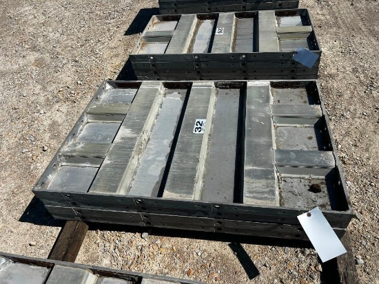 (4) 32" x 4' Smooth, 6-12 Hole Pattern, Western Aluminum Concrete Forms