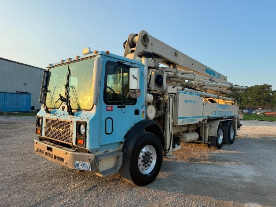2005 Schwing 2023-4/32X 32m Concrete Pump on 2005 Mack MR688S Tandem Axle Truck