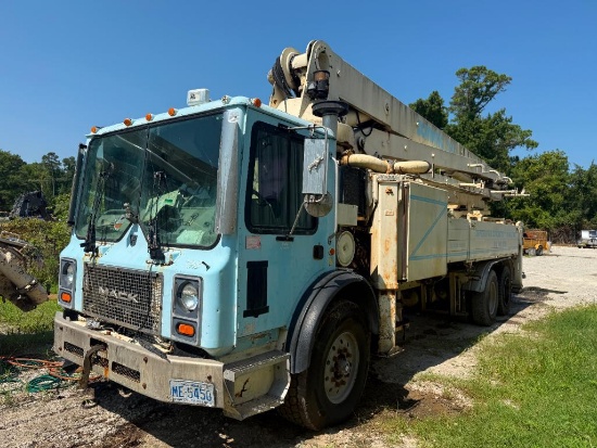 1999 Schwing 2023-4/KVM 39X 39m Concrete Pump on 1999 Mack MR688S Tandem Axle Truck