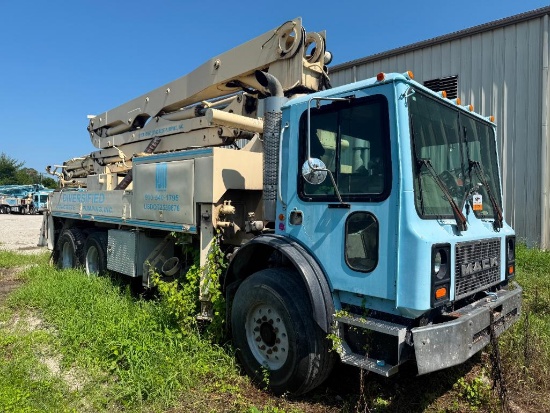 2006 Putzmeister BSF 28Z.12L 28m Concrete Pump on 2005 Mack Tandem Axle Truck